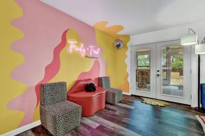 Photo 2 - Eclectic Fun Haus With Hot Tub - 3 Min Drive to Main
