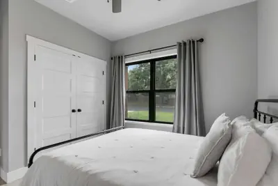 Photo 3 - Luxury Home 3blck From Main St With Firepit