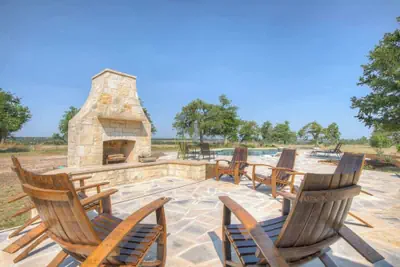 Photo 2 - Luxury Ranch W/pool-hot Tub-near Fred!