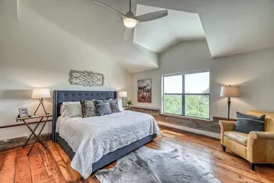 Photo 3 - Luxury 23-acre Ranch With Hottub Near Alamosprings