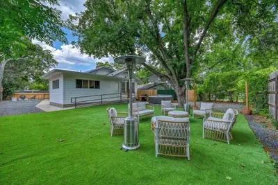 Photo 2 - The Golden Goose - Hot Tub-fire Pit-2 Blks to Main