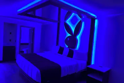 Photo 2 - Imperial Suites