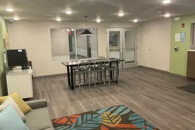 Photo 3 - Woodspring Suites East Lansing - University Area