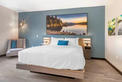 Photo 5 - Cambria Hotel Lake Placid - Lakeside Resort