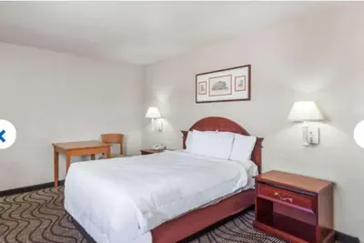 Photo 4 - Tri City Inn