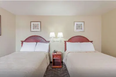 Photo 3 - Tri City Inn