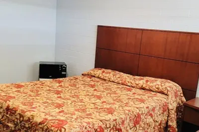 Photo 5 - Wiebe Motel