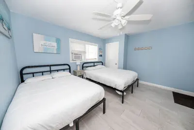 Photo 3 - Nassau Inn Beachfront