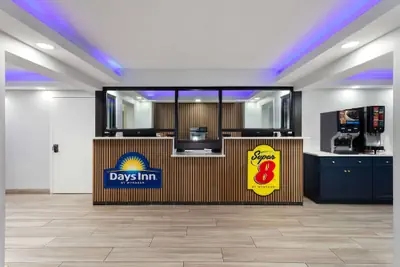 Photo 4 - Super 8 By Wyndham Baltimore Northwest