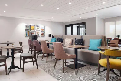 Photo 4 - Home2 Suites By Hilton Albuquerque Airport