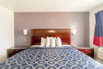 Photo 5 - Economy Inn By OYO, Lamesa TX