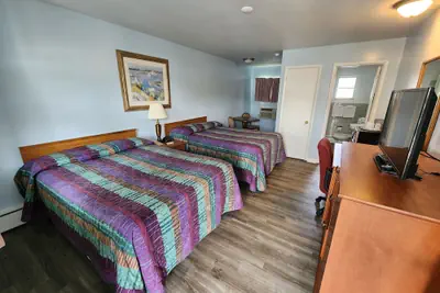 Photo 3 - Riviera Motel Erie