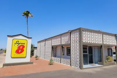 Photo 2 - Super 8 By Wyndham El Centro North