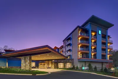Photo 2 - Embassy Suites By Hilton Gatlinburg Resort