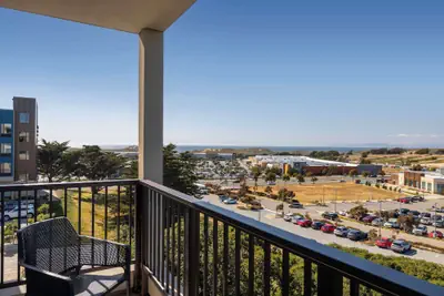Photo 5 - Home2 Suites by Hilton at the Dunes on Monterey Bay