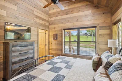 Photo 4 - Antler Ridge 3 Bedroom Cabin by RedAwning