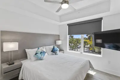 Photo 4 - Ocean Club Treasure Island Hotel