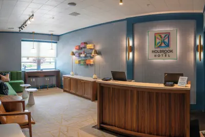 Photo 2 - The Holbrook Hotel