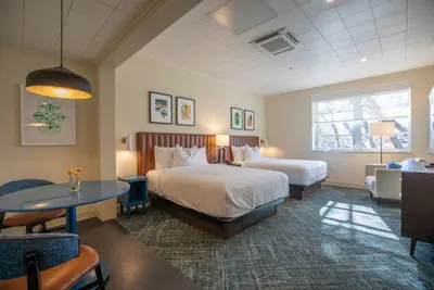 Photo 3 - The Holbrook Hotel