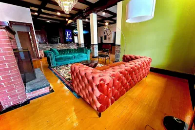 Photo 2 - The Fallon Hotel