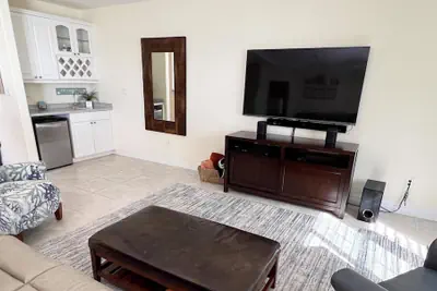 Photo 2 - A Touch of Modern With Views Condo