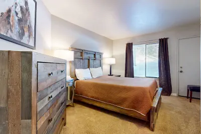 Photo 3 - Sherwin Villas Retreat