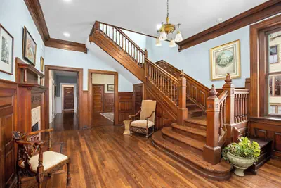 Photo 3 - Summit Street Inns