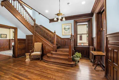 Photo 5 - Summit Street Inns