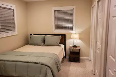 Photo 2 - Room in House - Majestic Private Room