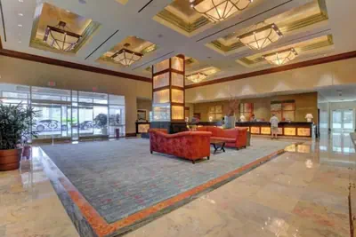 Photo 4 - Premium Suite w/balcony at The Signature