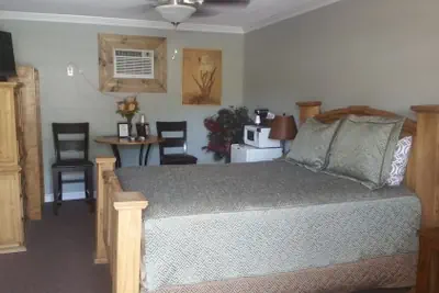 Photo 4 - Sportsman's Lodge
