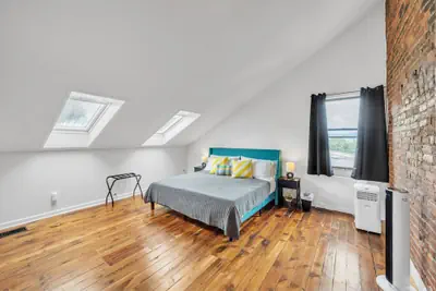 Photo 2 - 2 King/3 Bath, Toddler Friendly, Free Parking/laundry 2 Bedroom Duplex by Redawning