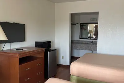 Photo 5 - Relax Inn & Suites