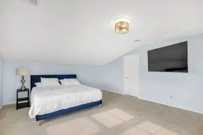 Photo 4 - Stunning Beachfront Queens Getaway 4 Bedroom Townhouse by RedAwning