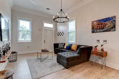 Photo 5 - Revived Nola Home Near Everything