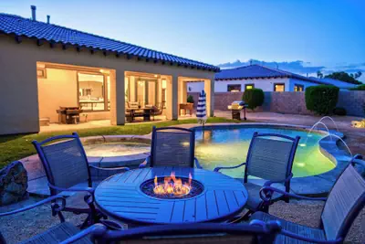 Photo 2 - Luxury Resort Style Living w/ Pool & Jacuzzi