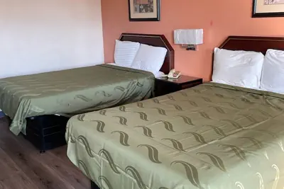 Photo 5 - Express Inn -Rahway