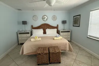 Photo 3 - Siesta Key Inn