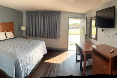 Photo 2 - Holiday Motel
