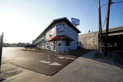 Photo 2 - Airport Stay Motel