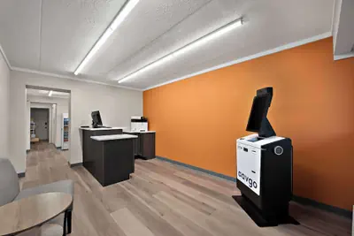 Photo 4 - Suburban Studios Peoria