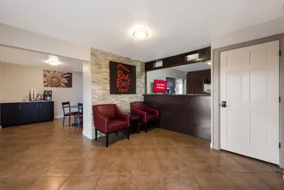 Photo 3 - Red Roof Inn Madisonville