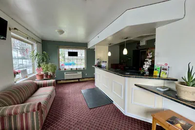 Photo 3 - Passport Inn