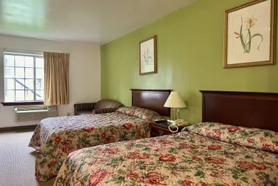 Photo 5 - Passport Inn