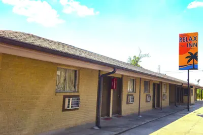 Photo 2 - Relax Inn By OYO Sulphur Hwy 90