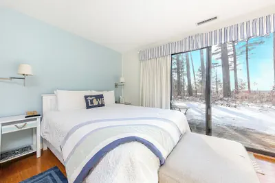 Photo 4 - The Shores Beachside Studio Unit 5679