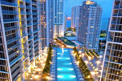 Photo 2 - Luxury Condos with Panoramic Views