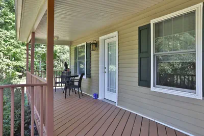 Photo 3 - Moondance Ridge Bed & Breakfast