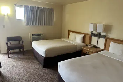 Photo 3 - Big Bend Traveler's Inn