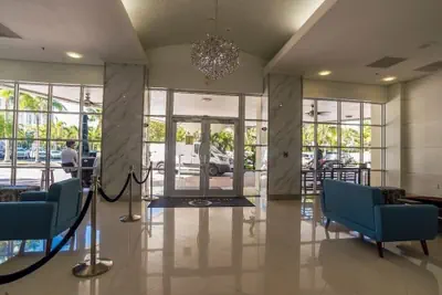 Photo 2 - Luxury Miami Beach Condos
